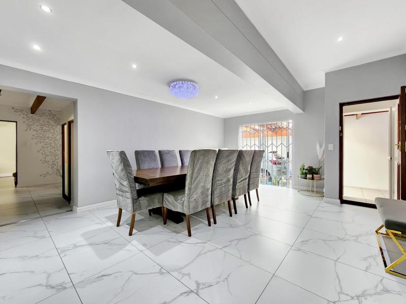 To Let 3 Bedroom Property for Rent in Rondebosch East Western Cape
